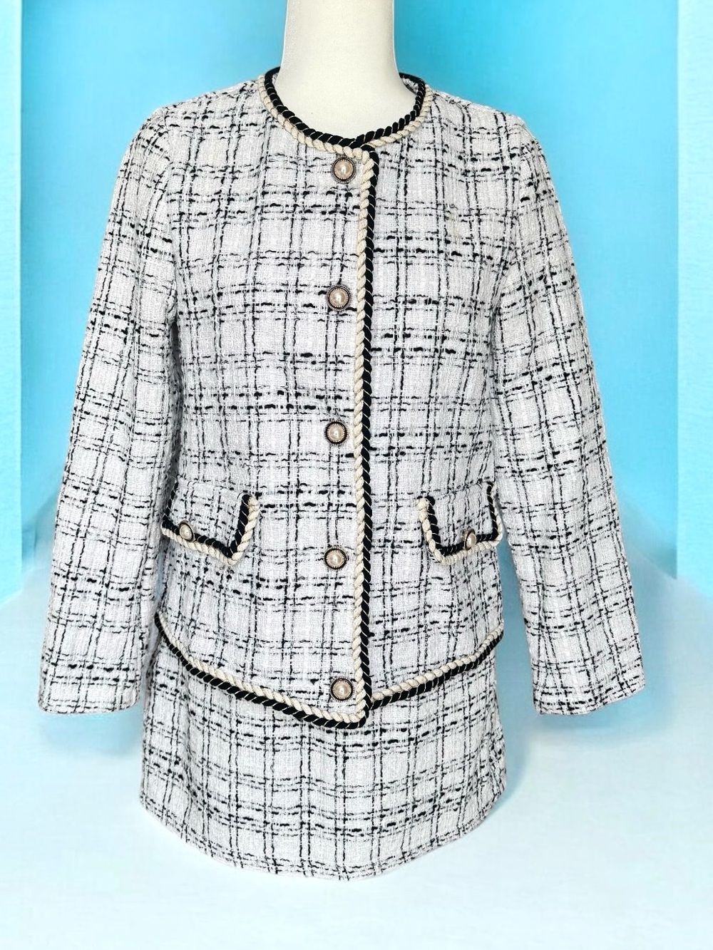 🆕 Tweed Metallic Trimmed Skirt Suit Black White